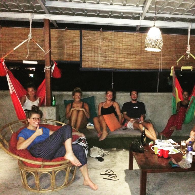 Colombo Beach Hostel Dehiwala-Mount Lavinia Buitenkant foto