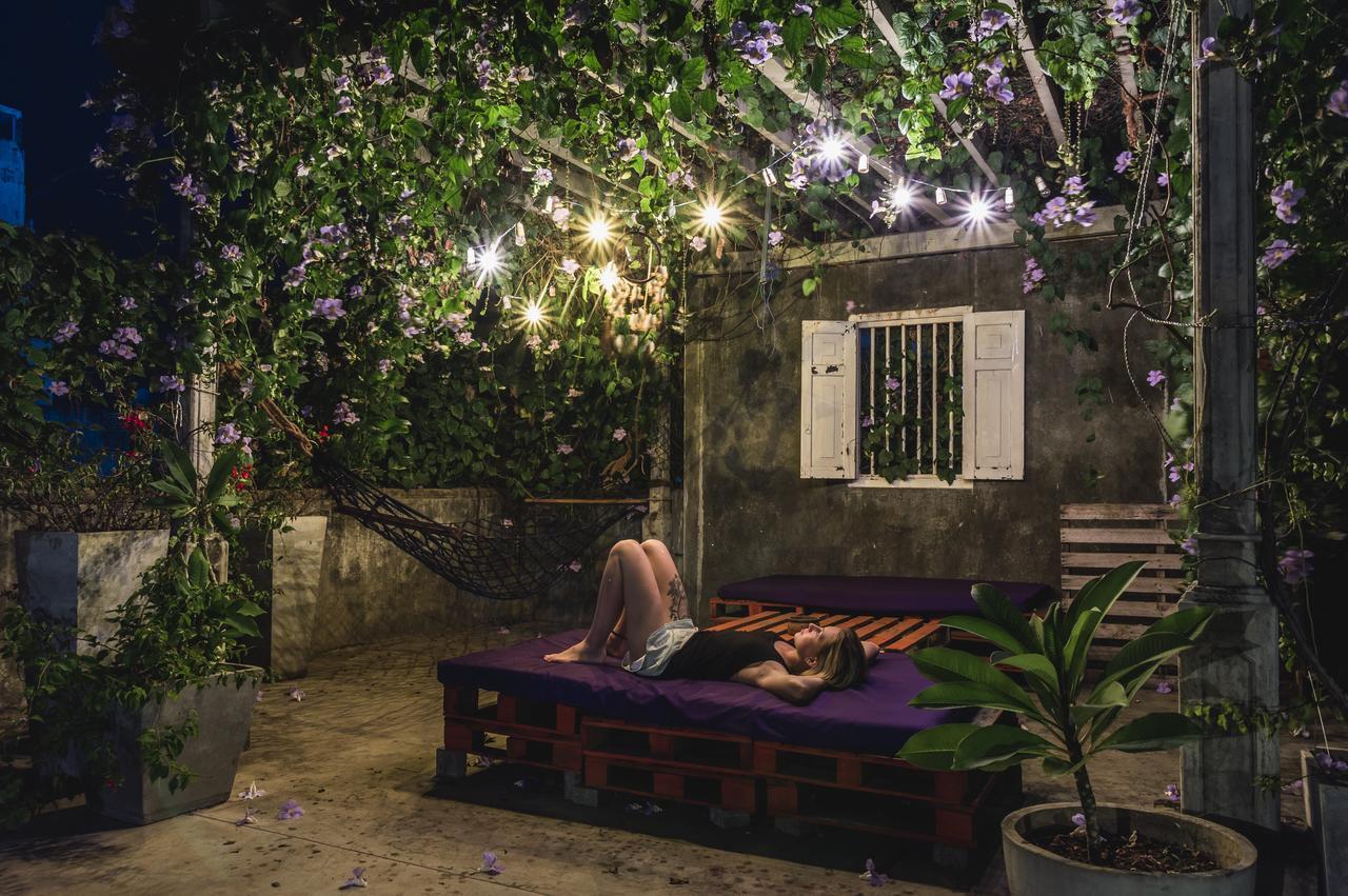 Colombo Beach Hostel Dehiwala-Mount Lavinia Buitenkant foto